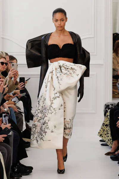 Look 26